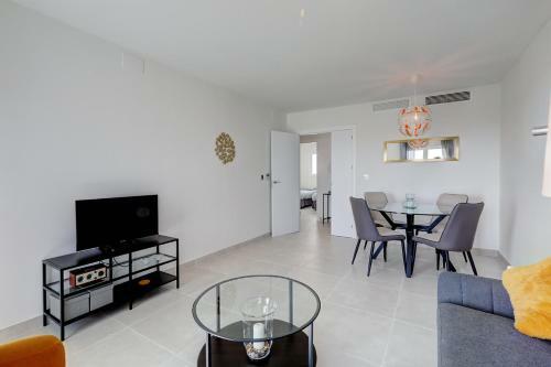 Bright Apartment Overlooking Estepona And The Mediterranean Ref. Pb-7-4-izq