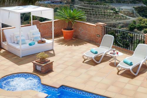 Frigiliana Villa Sleeps 6 Pool Air Con Wifi