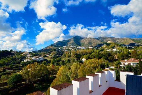 Fuengirola Villa Sleeps 10 Pool Air Con Wifi