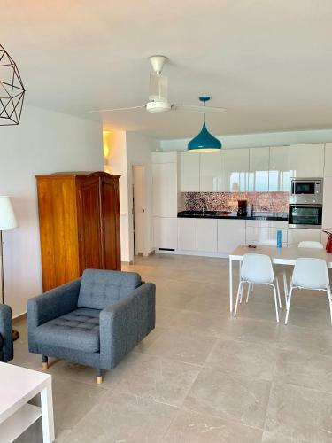 Fuengirola Promenade 3br Apartment By Rafleys