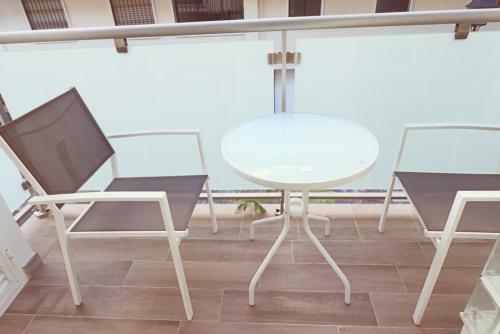 Poeta 1 Bedroom Apartment Ihaep11119