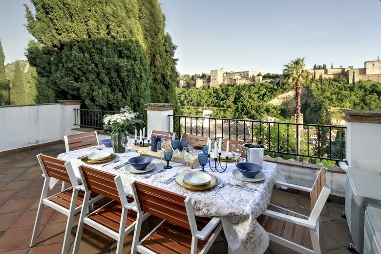 Apartamento 2.5 Million Villa. Magical Sunset. Super Close To Everything. 5br, 4ba, Pool, A/c+heating