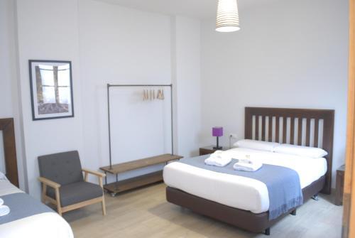 Hostal La Perla Granada Suites