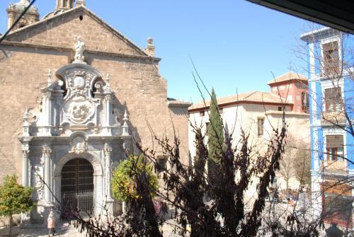 Hostal La Perla Granada Suites