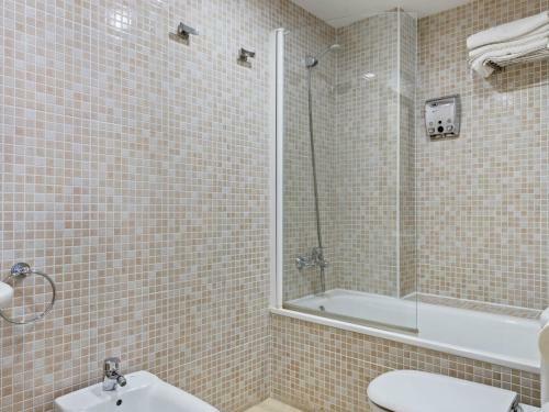 Inviting Apartment In Gudar With Balcony