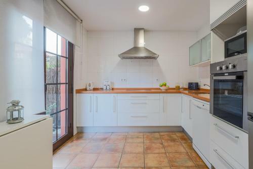 Fant�stica Casa-piscina Comunitaria Y Jard�n 8px