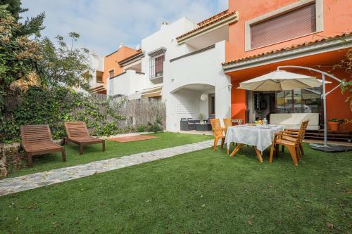Fant�stica Casa-piscina Comunitaria Y Jard�n 8px