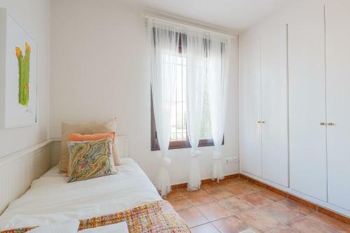 Fant�stica Casa-piscina Comunitaria Y Jard�n 8px