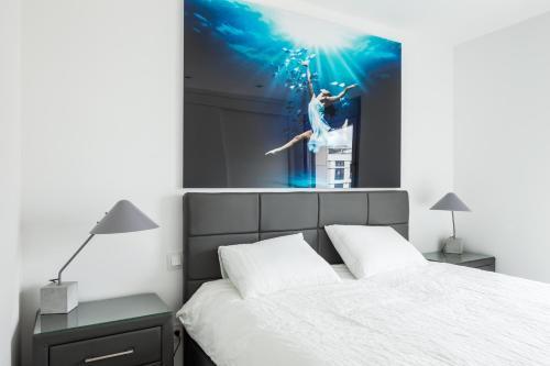 5 Star 3 Bedroom Apartment White Angel