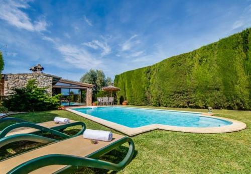 Inca Holiday Home Sleeps 8 With Pool And Wifi