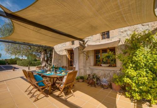 Inca Holiday Home Sleeps 8 With Pool And Wifi
