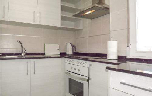 Nice Apartment In J�vea W/ Wifi And 2 Bedrooms