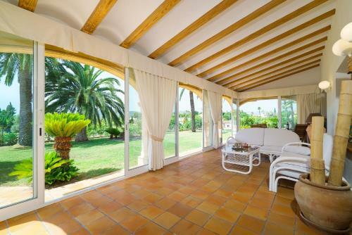 Villa Cantallops
