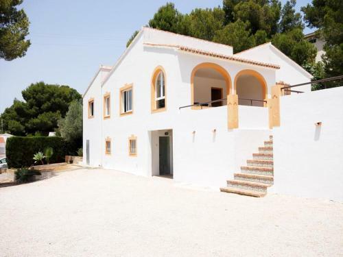 Javea Villa Sleeps 6 With Pool And Wifi