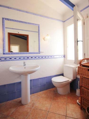 Villa In Javea Sleeps 12 With Pool And Wifi