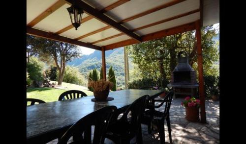 Joanetes Villa Sleeps 8 With Pool