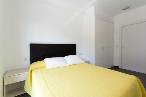 Apartamento Piscina Y En La Playa Margallo