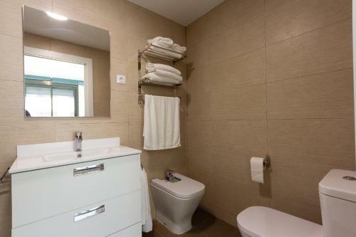 Apartamento Piscina Y En La Playa Margallo