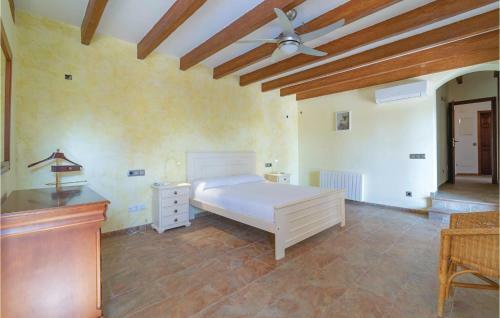 Four-bedroom Holiday Home In Ses Rotgetes de Canet