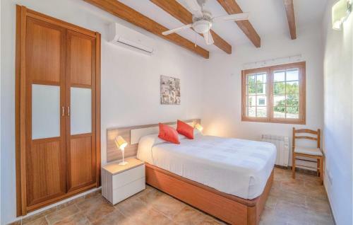 Four-bedroom Holiday Home In Ses Rotgetes de Canet