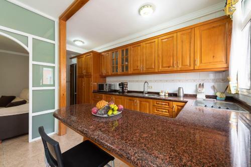 Nice 3-bedroom Flat Near Las Canteras Beach