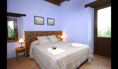 Les Planes D'hostoles Villa Sleeps 19 With Pool