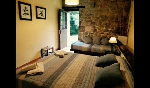 Les Planes D'hostoles Villa Sleeps 14 With Pool