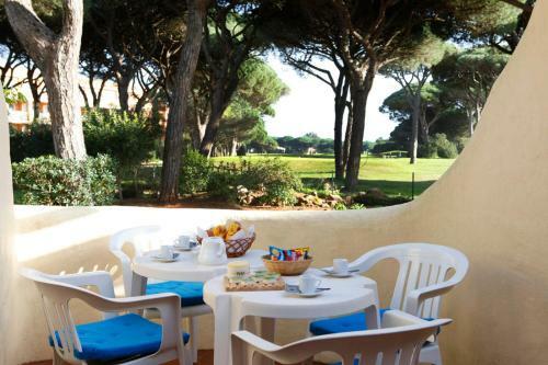 Cozy Golf Villa In Cascais