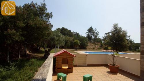 Lloret de Mar Apartment Sleeps 8 Pool Air Con Wifi