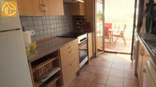 Caules Villa Sleeps 6 Pool Wifi
