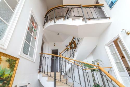 Lloret de Mar Villa Sleeps 6 With Pool And Free Wifi