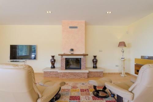 Sant Eloi Villa Sleeps 10 With Pool And Free Wifi