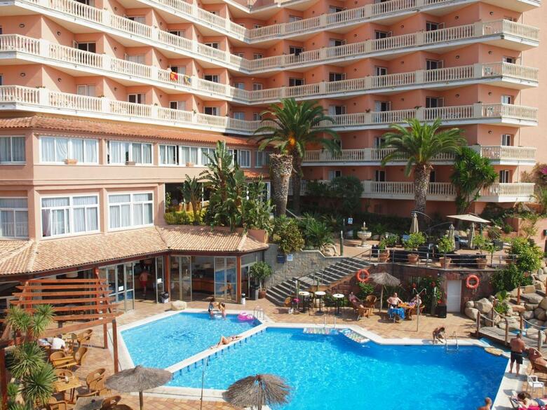 Hotel Alba Seleqtta