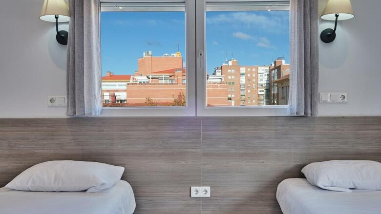 Hostal Golden Alcala
