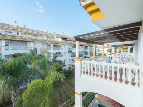 Luxurious Apartment In Marbella With Pool And Garden