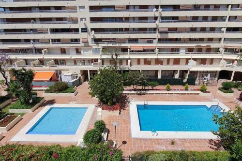 Parque de Marbella. Magn�fico Apartamento Para 6 Personas
