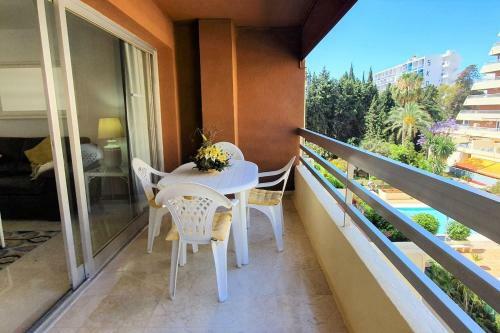 Parque de Marbella. Magn�fico Apartamento Para 6 Personas