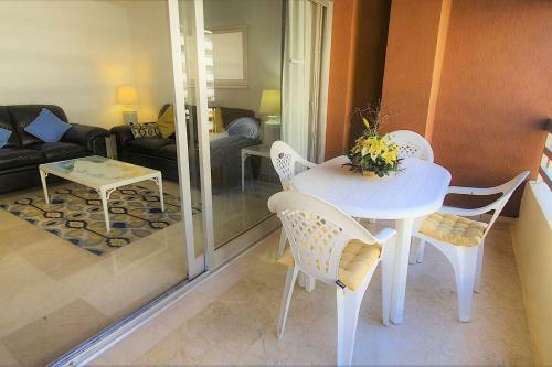 Parque de Marbella. Magn�fico Apartamento Para 6 Personas