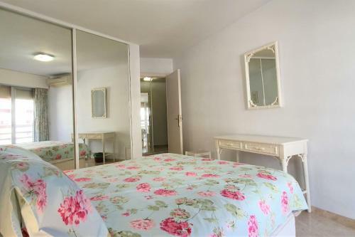 Parque de Marbella. Magn�fico Apartamento Para 6 Personas