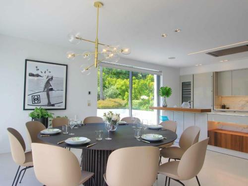 2244 New Modern Luxury Villa In Puerto Banus