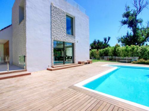 2244 New Modern Luxury Villa In Puerto Banus
