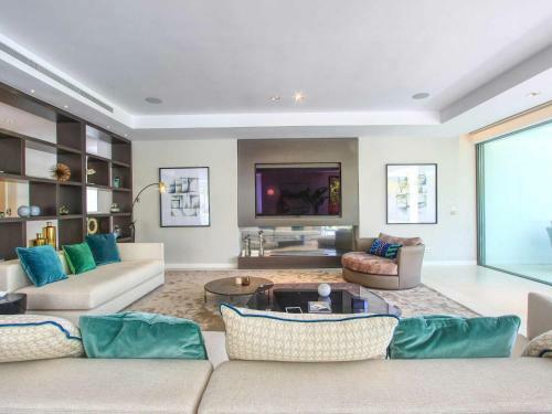 2244 New Modern Luxury Villa In Puerto Banus