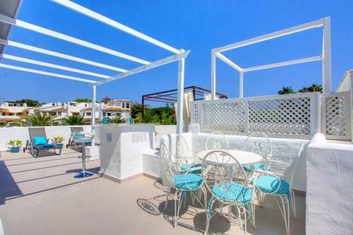 1108 Beachfront 2 Apartments With Roofterrace 80mtrgt; Beach 3 Pools
