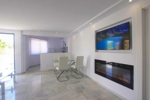 1108 Beachfront 2 Apartments With Roofterrace 80mtrgt; Beach 3 Pools