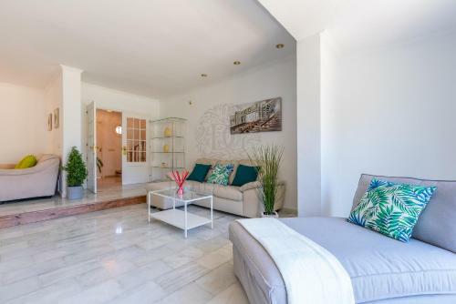 Marbella Center Villa By Dahlia Group