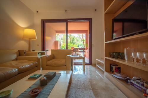 Cozy Holiday Apartment In 1 Line Beach Complex With Swimming Pool