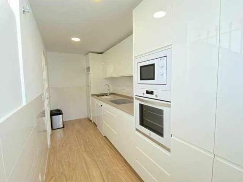 Luxury Apartm Brand Newswimming Poolgolf Beach