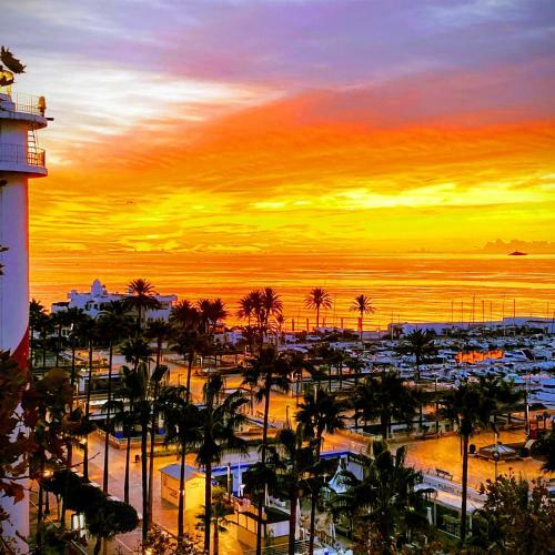 El Faro Apartment, Center Marbella Beachfront - Eaw Homes