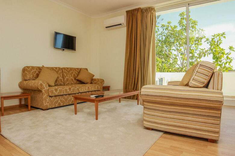 Lagoa Hotel