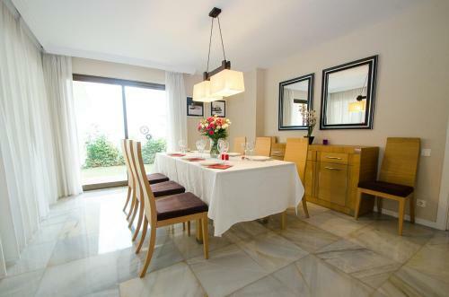 Villa III